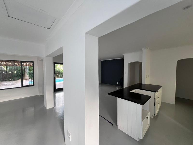 3 Bedroom Property for Sale in Beach Estate Western Cape